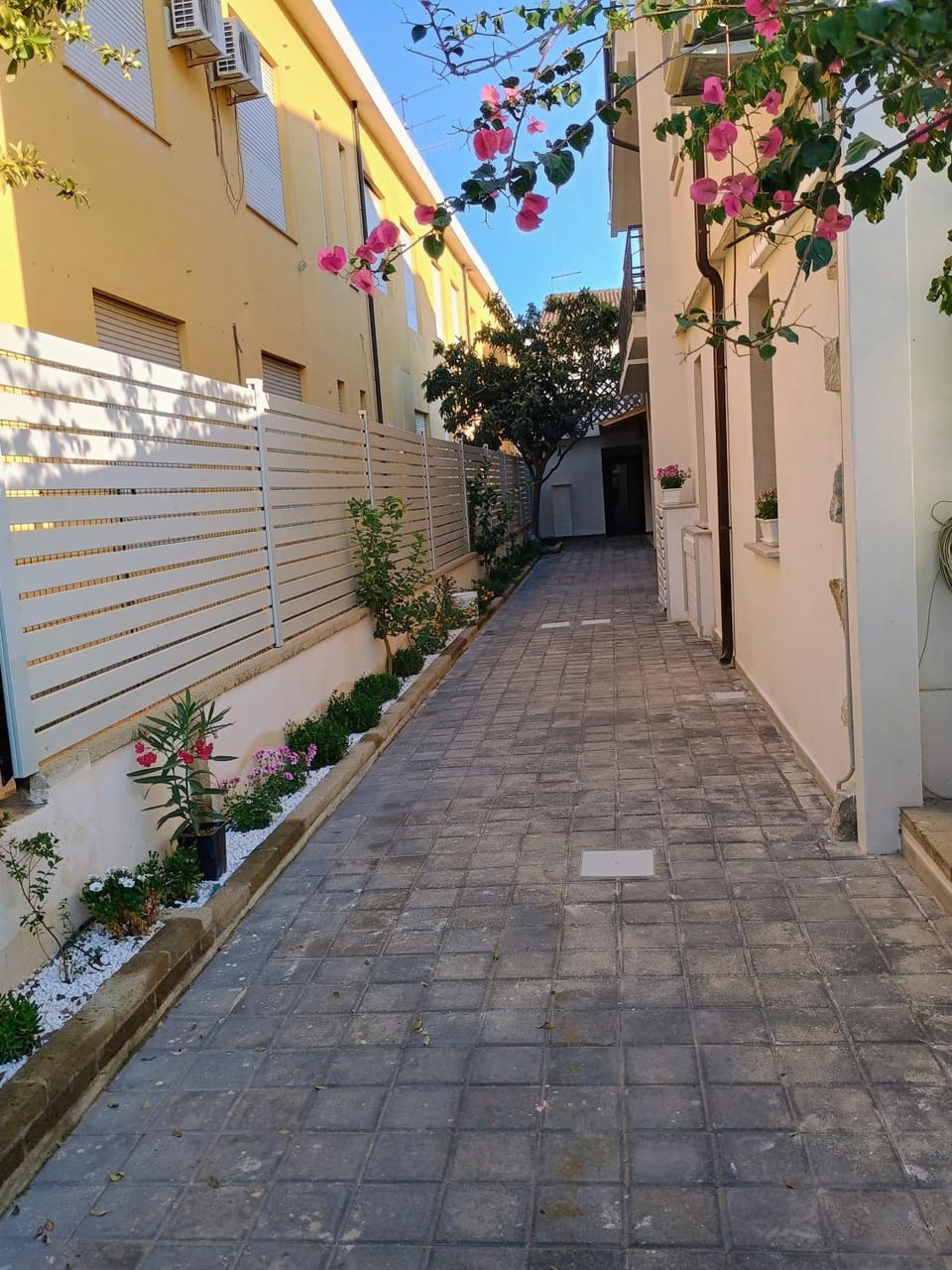 Property building, Street view