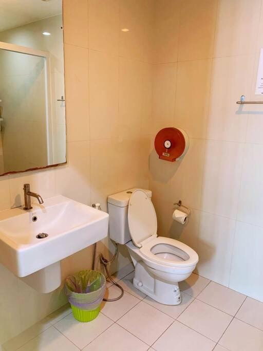 芭提雅市中心海景双卧室 步行街酒吧商场海滩步行几分钟可到 Apartment in Pattaya City