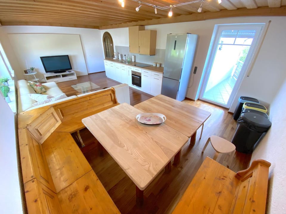 Kitchen or kitchenette, Living room, Dining area