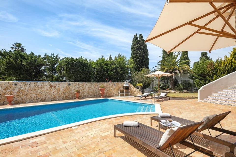Day, Swimming pool, Swimming pool, sunbed
