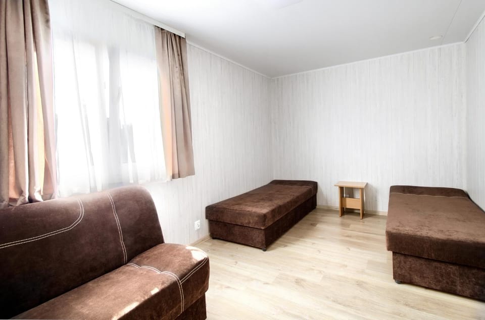 Bed, Living room, Bedroom