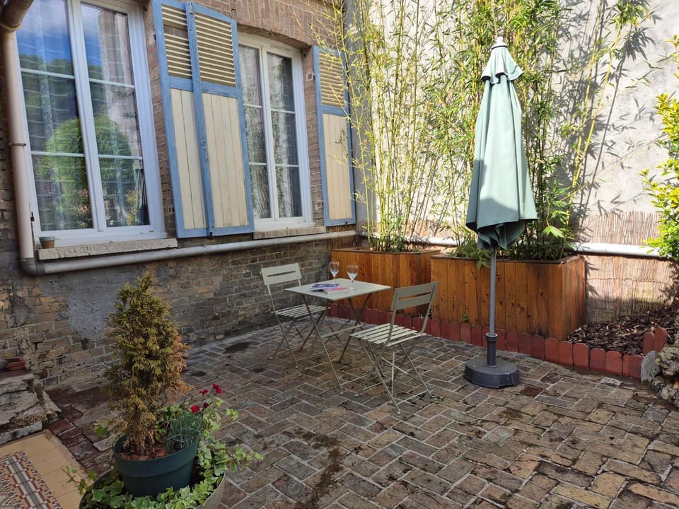 Patio, Garden
