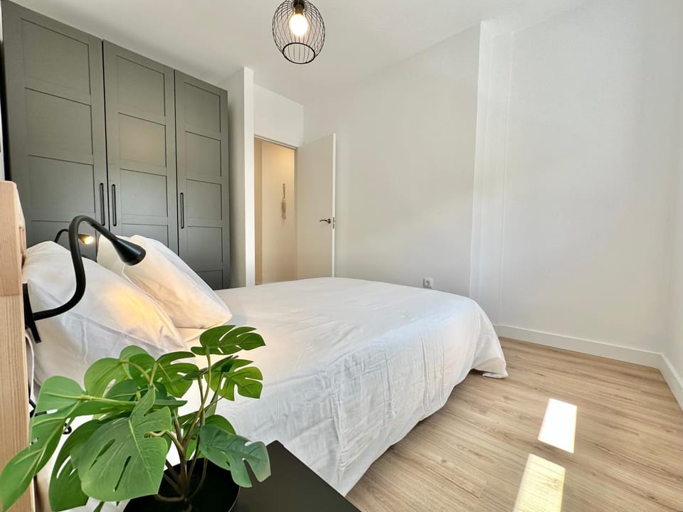 Bed, Bedroom, wardrobe