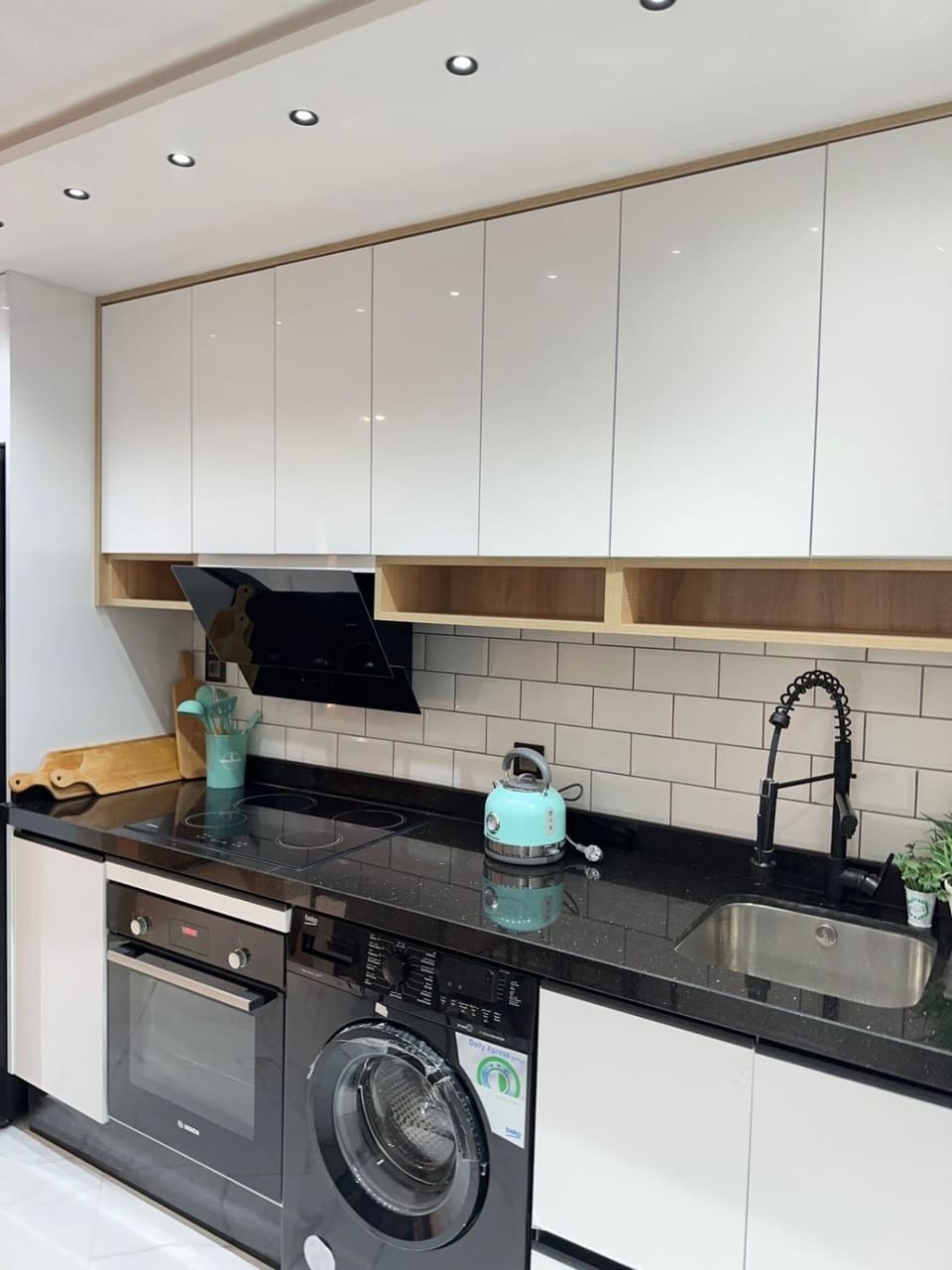 Kitchen or kitchenette, pet friendly, stove