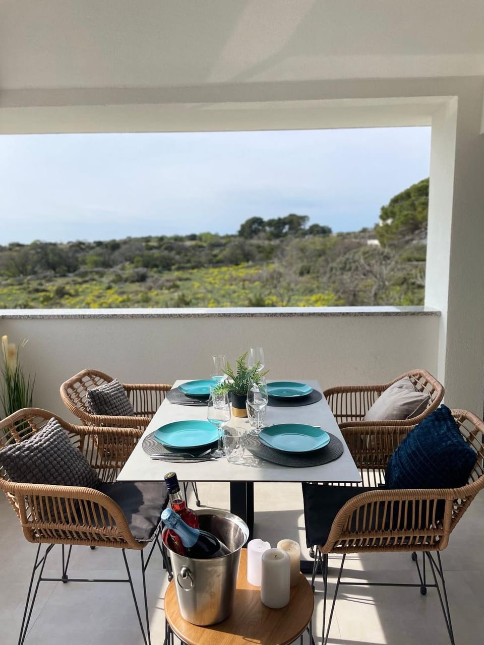 View (from property/room), Balcony/Terrace, Seating area, Dining area