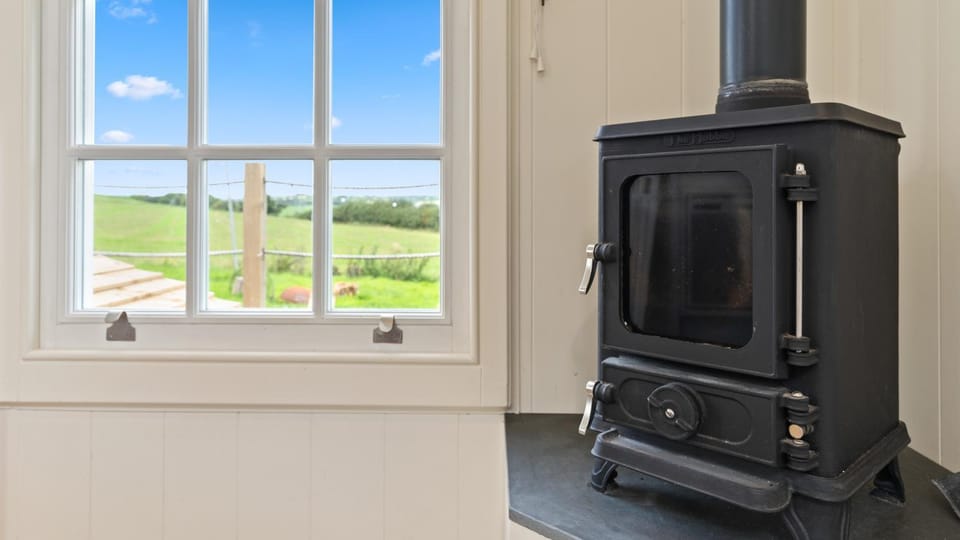 Tiny House outstanding natural beauty off grid Apartment in Plymouth