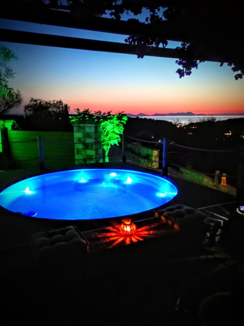 View (from property/room), View (from property/room), City view, City view, Swimming pool