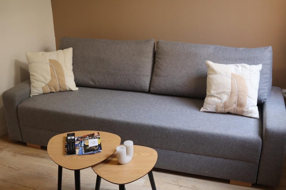 Bed, Living room, Bedroom