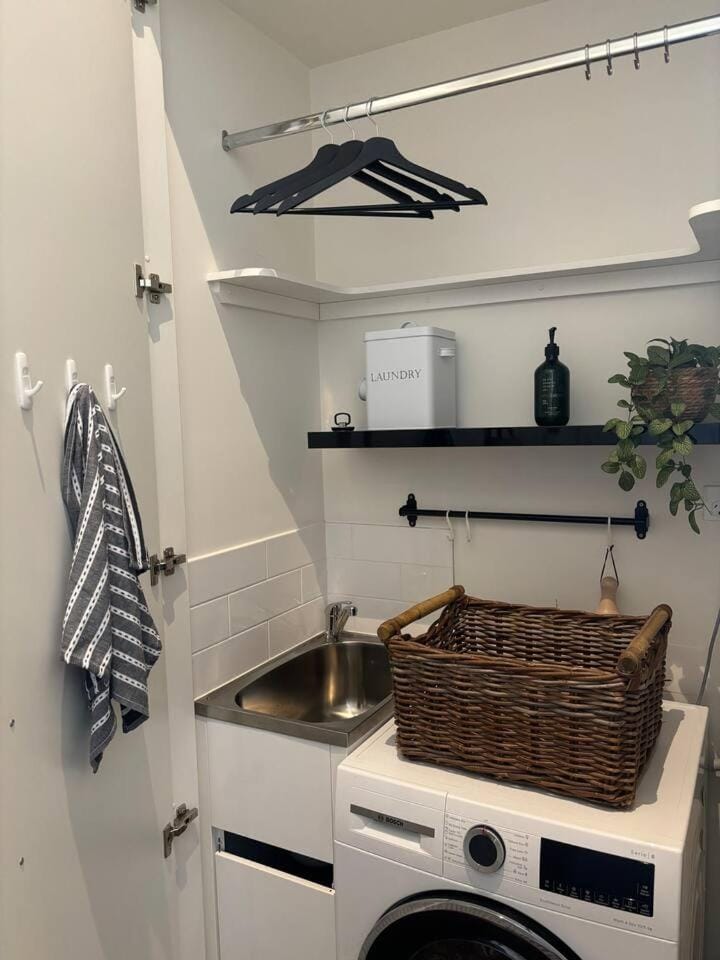 Provincial Heritage CBD-Geelong Apartment in Geelong