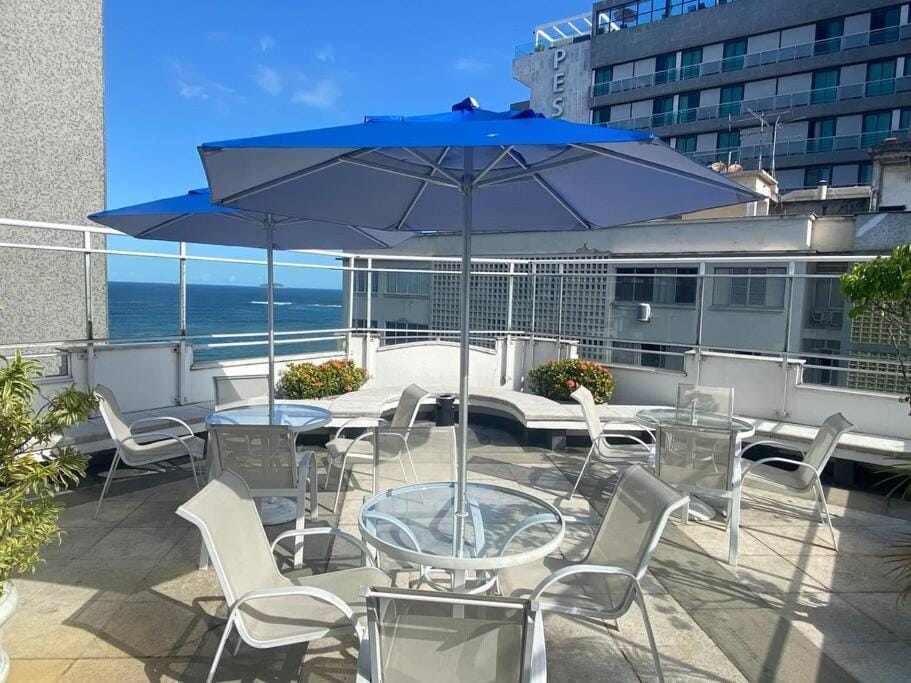 Property building, Day, Natural landscape, View (from property/room), Balcony/Terrace, Dining area, Sea view, sunbed