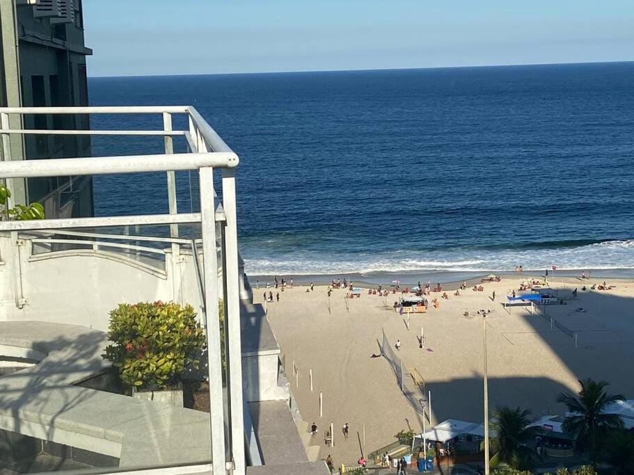 Nearby landmark, Day, Natural landscape, View (from property/room), Balcony/Terrace, Beach, Evening entertainment, Sea view