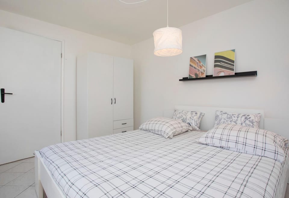 Bed, Bedroom, wardrobe