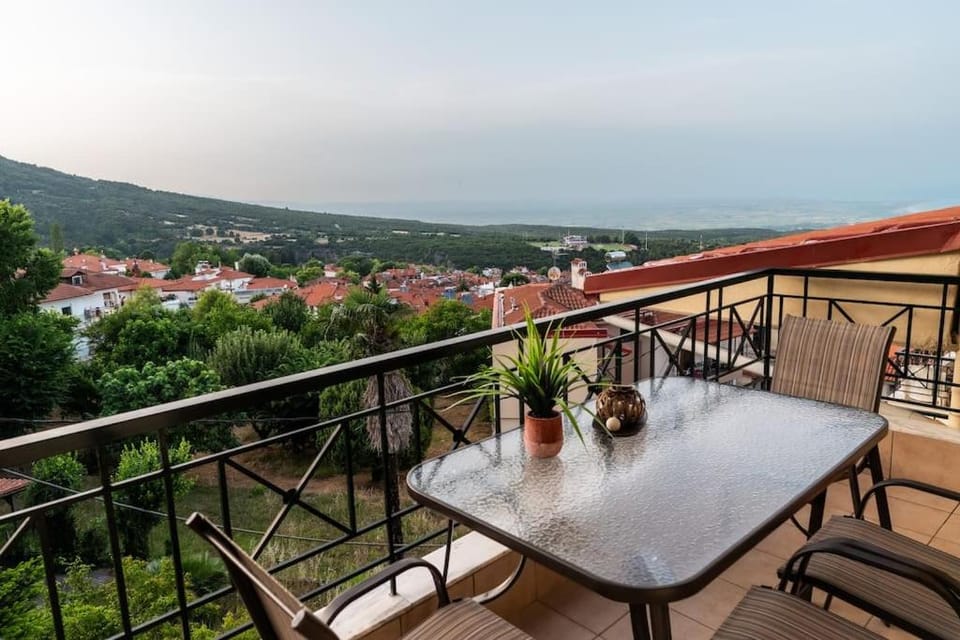 Natural landscape, View (from property/room), Balcony/Terrace