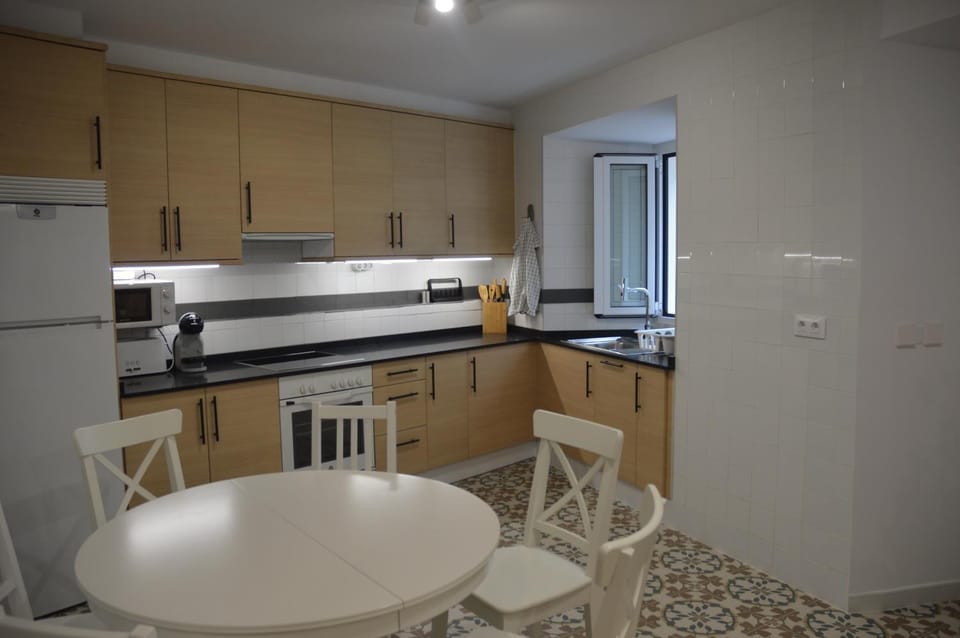 Dining area, Communal kitchen