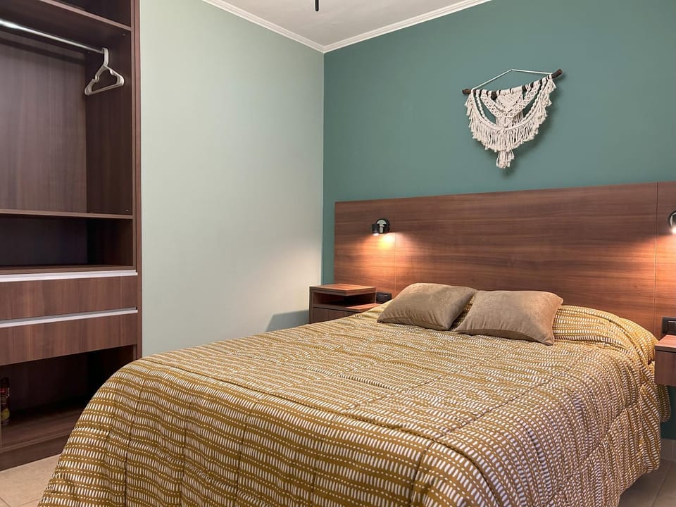 Bedroom, wardrobe