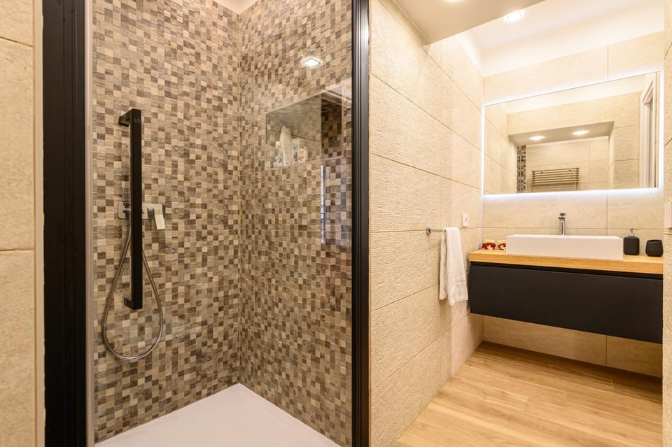 Dimora Aragonese Apartment in Naples