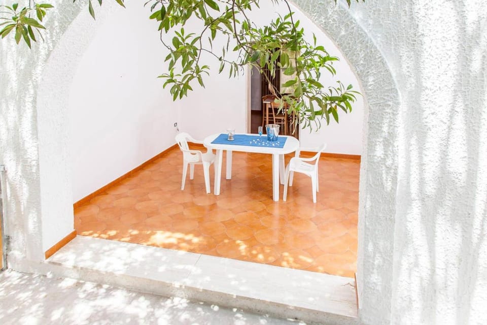 Patio, Dining area