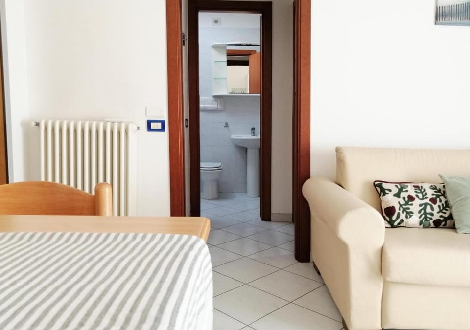 Bathroom, Living room