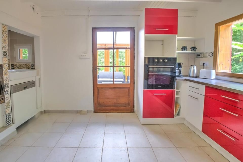 Le chalet sur Manoire Chalet in Nouvelle-Aquitaine