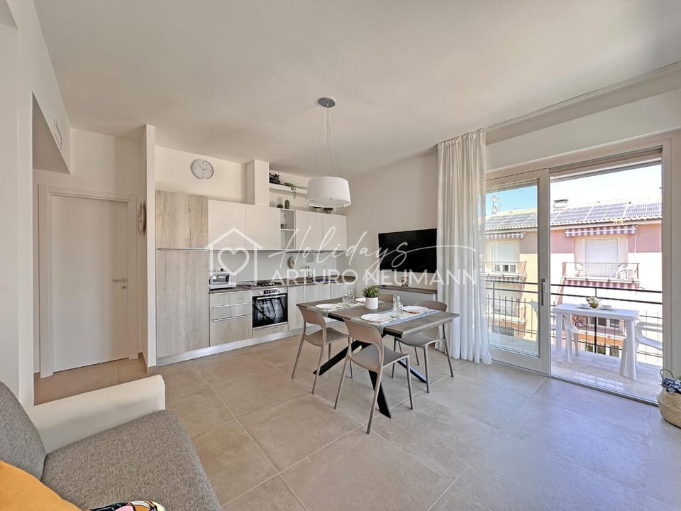 TV and multimedia, Kitchen or kitchenette, Living room, Seating area, Dining area, dishwasher, oven, stove