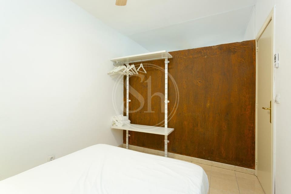Bed, Photo of the whole room, Bedroom, wardrobe