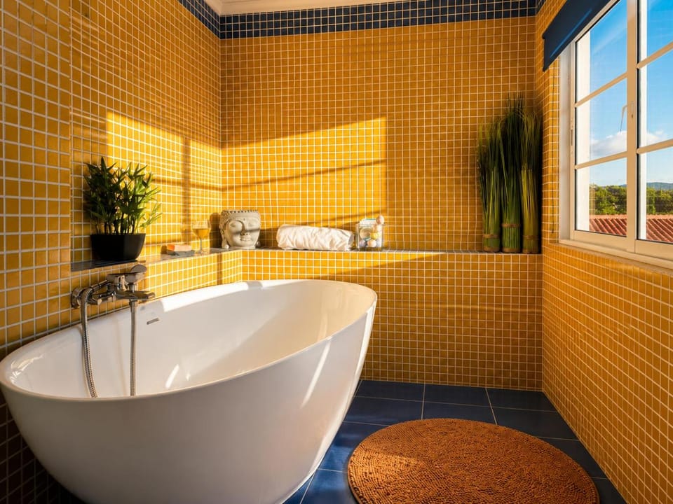 Bathroom, Bath