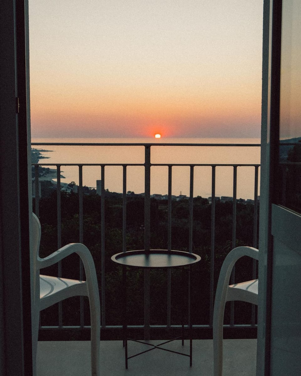 Natural landscape, View (from property/room), Balcony/Terrace, Sea view, Sunrise, Sunset