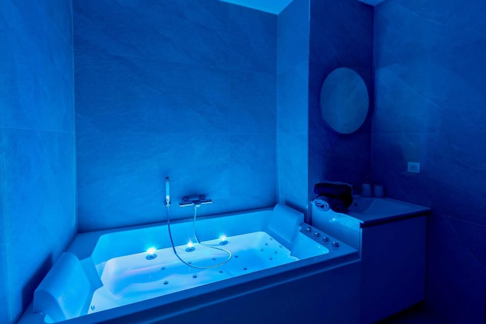 Hot Tub, Bathroom, Bath