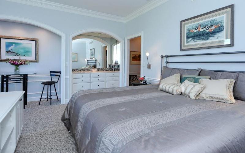 Windsor Lodge Unit 3 close to the Beaches Siesta Key Apartment in Osprey