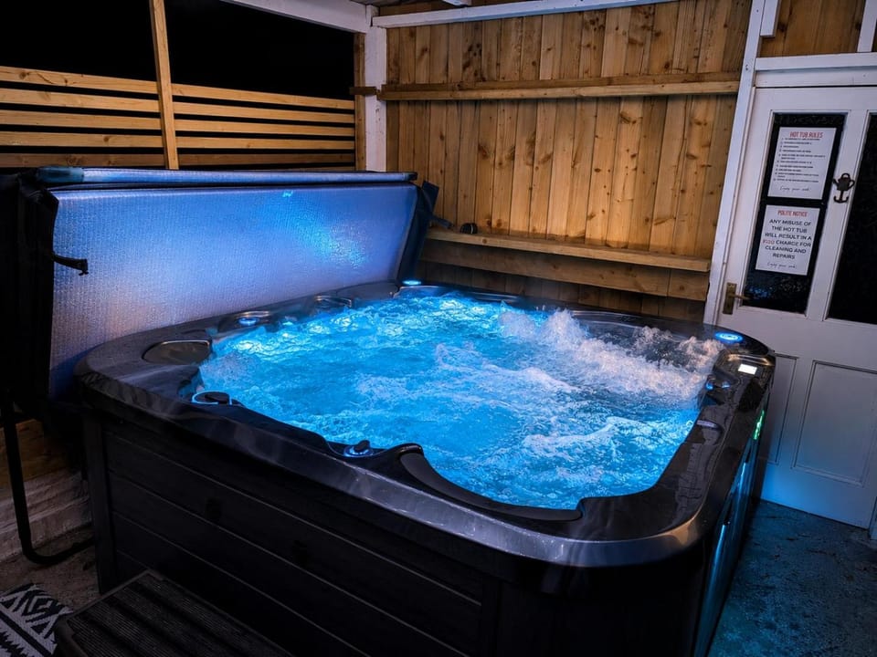 Hot Tub