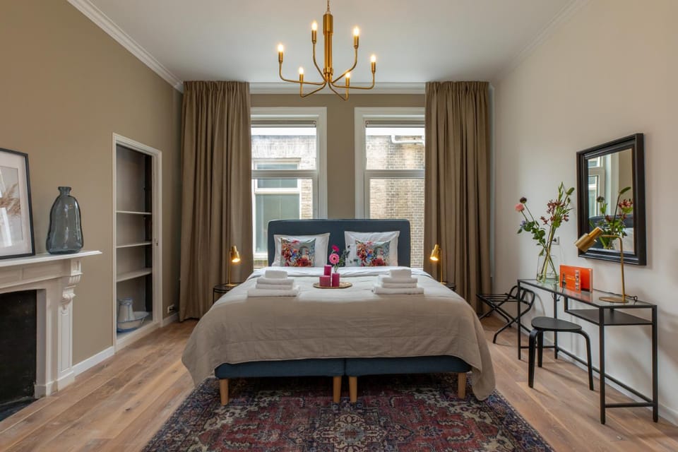 Bed, Photo of the whole room, Bedroom, wardrobe