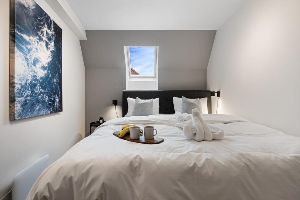 Bed, Coffee/tea facilities, Photo of the whole room, Bedroom, Drinks, towels