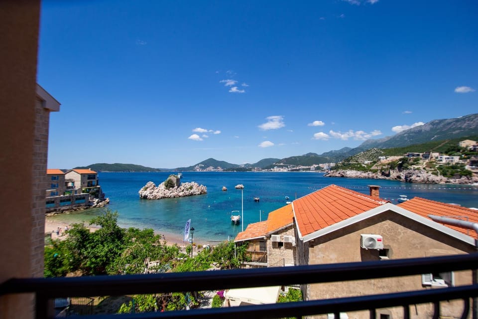 Sea view, Sea view