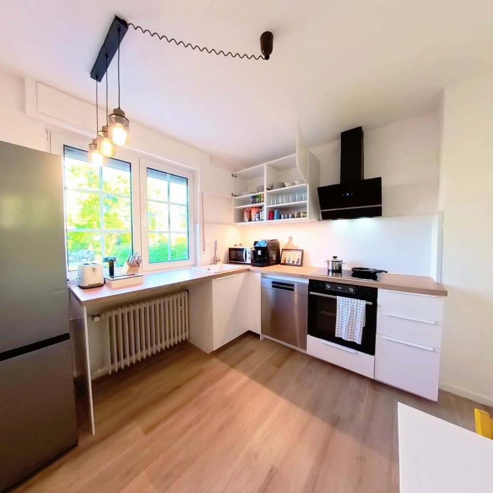 Kitchen or kitchenette, dishwasher, minibar, oven, pet friendly, stove, toaster
