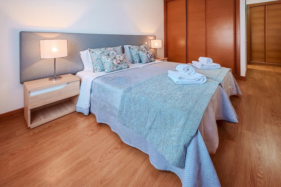 Bed, Photo of the whole room, Bedroom, towels, wardrobe
