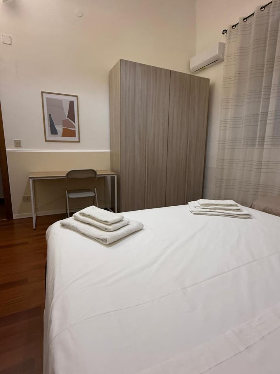Bed, Photo of the whole room, Bedroom, towels, wardrobe
