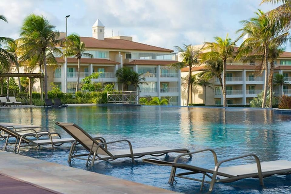 Pool view, Swimming pool, sunbed