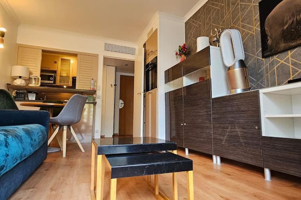 Paris La Defense - Modern Apartment with Jacuzzi Apartment in Puteaux