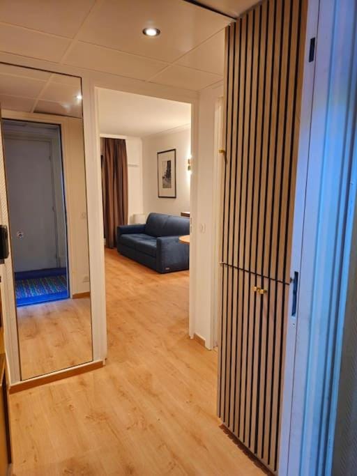 Paris La Defense - Modern Apartment with Jacuzzi Apartment in Puteaux