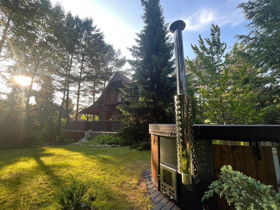 Chata na Jurze z balią House in Poland