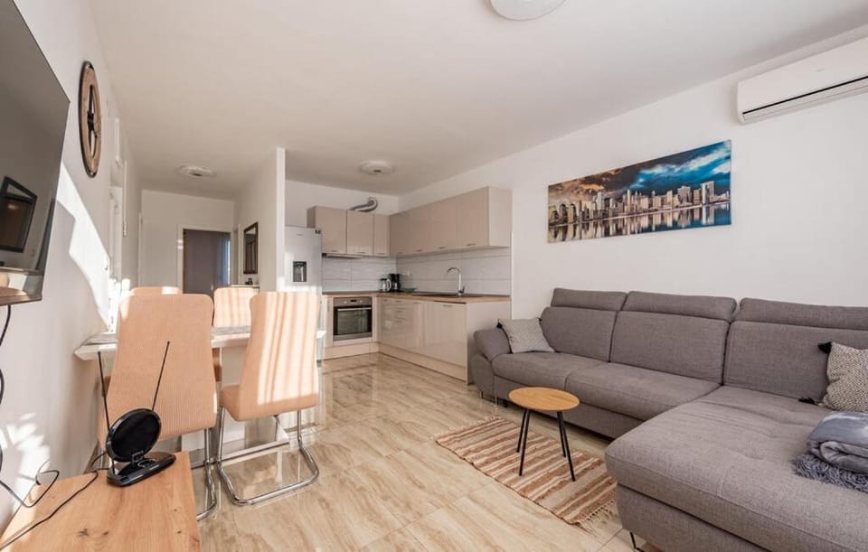 Apartment Horizon ,Zadar city centar - by TA Leut Agency Apartment in Zadar