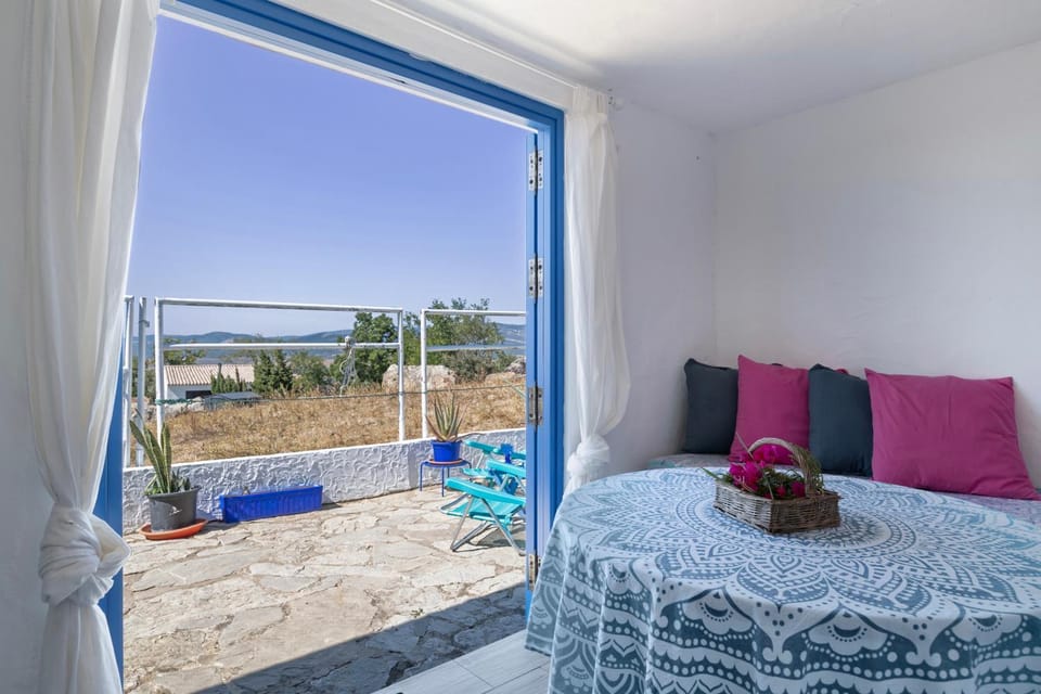 Property building, Living room, Bedroom