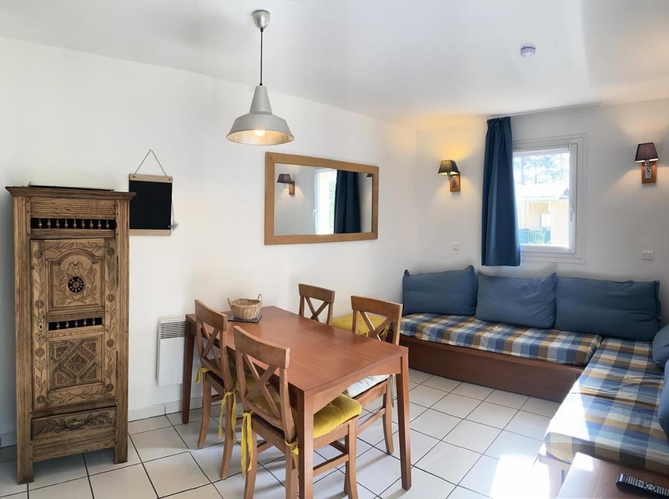 Bed, kitchen
