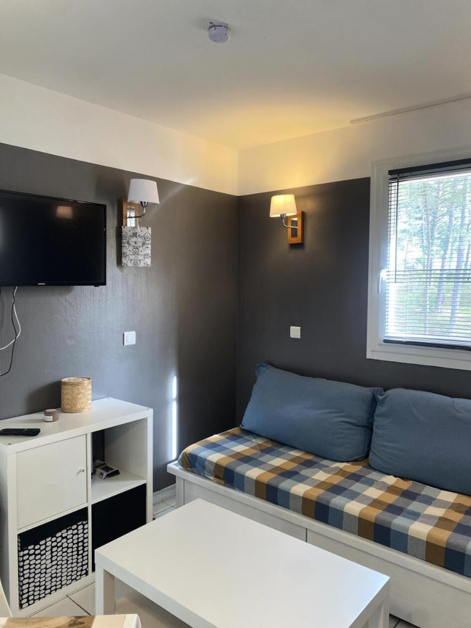 Bed, Living room, Bedroom, furniture