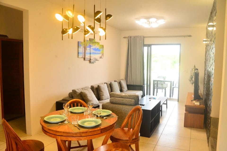 WESTWOOD APPARTMENT-C8 Penthouse with terrace FLIC EN FLAC Apartment in Flic en Flac