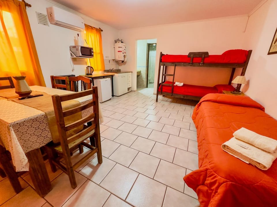 Bed, Kitchen or kitchenette, Living room, Dining area, minibar