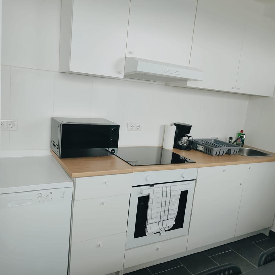 Monteurwohnung Ferienwohnung Business Appartement links Langenfeld Apartment in North Rhine-Westphalia