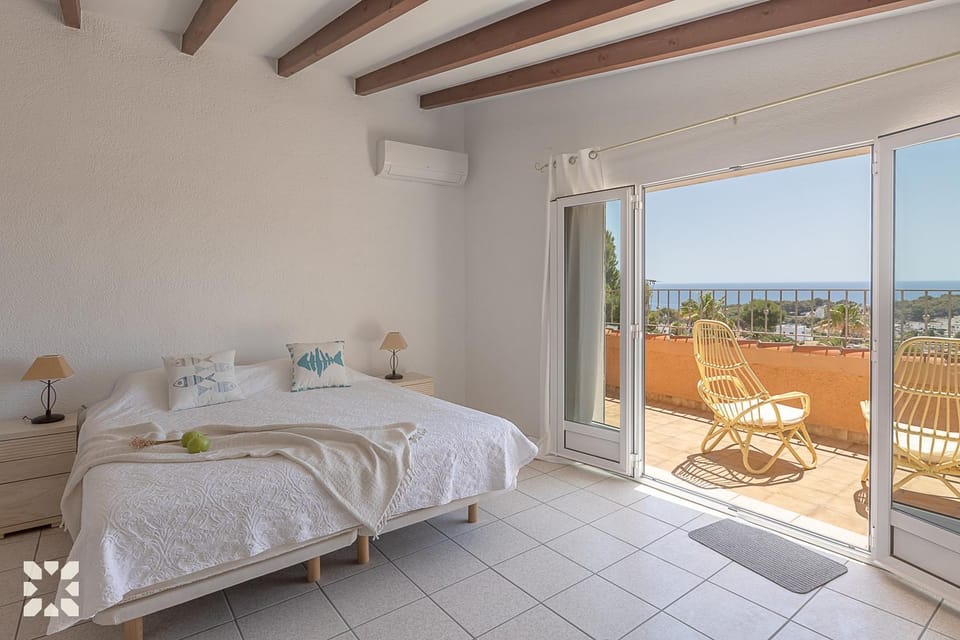 Patio, Bed, Day, View (from property/room), Balcony/Terrace, Living room, Photo of the whole room, Seating area, Bedroom, sunbed