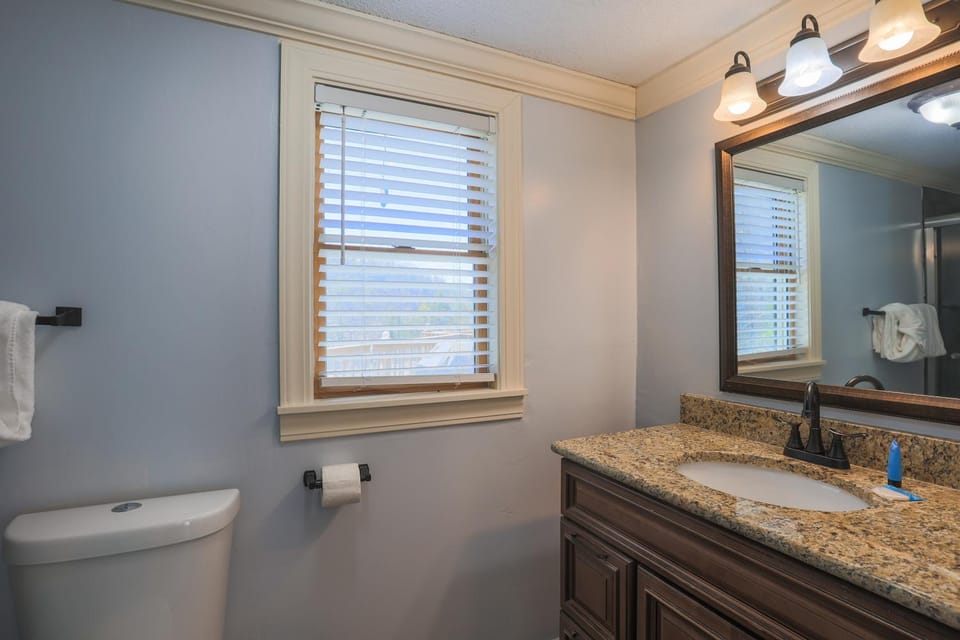Toilet, Bathroom
