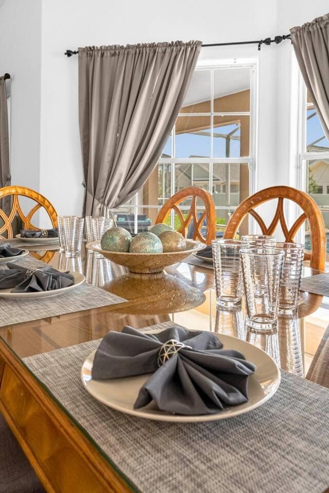 Food and drinks, Dining area